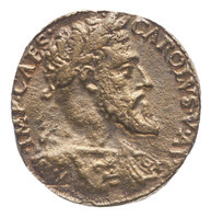 TMNK 00065
<br/>
Keizer Karel V vereerd door de stad Milaan; nagieting van een testone uit Milaan
<br/>
<em>Milaan, hertogdom</em>