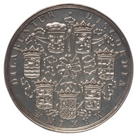 TMNK 00360
          <br/>
          Beloningspenning (zilveren afslag) van de Staten-Generaal, aan buitenlandse gezanten en bij bijzondere gelegenheden aangeboden
          <br/>
          <em>Republiek der Zeven Verenigde Nederlanden, republiek (1588-1795)</em>