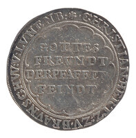 TMNK 00416
<br/>
Daalder (pfaffenfeindtaler, noodmunt) uit Lippstadt op naam van Christiaan van Brunswijk, geslagen uit het zilver van het standbeeld van Sint Liborius uit de kerk van Paderborn
<br/>
<em>Lippstadt</em>