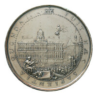 TMNK 00625
          <br/>
          Voltooiing van het stadhuis van Amsterdam
          <br/>
          <em>Republiek der Zeven Verenigde Nederlanden, republiek (1588-1795)</em>
