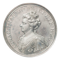 TMNK 01575
<br/>
Overwinning door de geallieerde troepen onder leiding van Churchill en Van Savoye op de Fransen (onder leiding van Villars) behaald bij Taisnières-sur-Hon (Malplaquet)
<br/>
<em>Verenigd Koninkrijk, koninkrijk (1707-1800)</em>