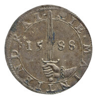 TMNK 04477
          <br/>
          Rekenpenning (strooipenning) bij de inhuldiging van Prins Maurits als heer van Veere
          <br/>
          <em>Republiek der Zeven Verenigde Nederlanden, Zeeland, provincie (1581-1795)</em>
