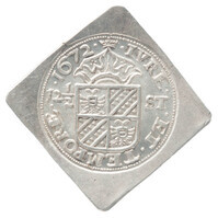 TMNK 05206
<br/>
Twaalf en een halve stuiver (noodmunt) uit Groningen en Ommelanden, herdenkingsmunt geslagen na het beleg
<br/>
<em>Groningen en Ommelanden</em>