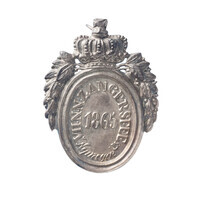 TMNK 05357
<br/>
Zevende nationaal zangconcours (zangersfeest) te Nijmegen, draagteken
<br/>
<em>Nederland, Koninkrijk (1830-heden)</em>