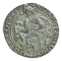 TMNK 05704
          <br/>
          Halve leeuwendaalder uit West-Friesland
          <br/>
          <em>Republiek der Zeven Verenigde Nederlanden, Holland (West-Friesland), landschap (1573-1795)</em>
