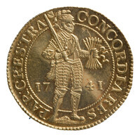 TMNK 05773
          <br/>
          Dubbele gouden dukaat uit Utrecht
          <br/>
          <em>Republiek der Zeven Verenigde Nederlanden, Utrecht, heerlijkheid (1528-1798)</em>