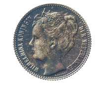 TMNK 05896
          <br/>
          Halve gulden uit Nederland op naam van koningin Wilhelmina (1890-1948)
          <br/>
          <em>Nederland, Koninkrijk (1830-heden)</em>