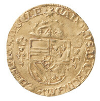 TMNK 06618
<br/>
Zonnekroon uit Gelre op naam van Karel V, keizer (1519-1556)
<br/>
<em>Gelre, hertogdom (1339-1581)</em>