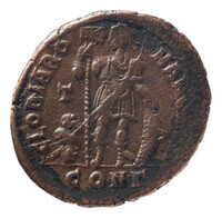 TMNK 09724
<br/>
Aes 2 uit het Oost-Romeinse Rijk op naam van Flavius Arcadius, Oost-Romeins keizer (383-408)
<br/>
<em>Oost-Romeinse Rijk</em>
