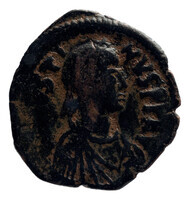 TMNK 09747
<br/>
Halve follis (twintig nummi) uit het Byzantijnse Rijk op naam van Justinus I (518-527)
<br/>
<em>Byzantijns Keizerrijk</em>