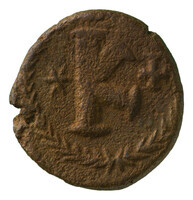 TMNK 09763
<br/>
Halve follis (twintig nummi) uit het Byzantijnse Rijk op naam van Justinianus I (527-565)
<br/>
<em>Byzantijns Keizerrijk</em>