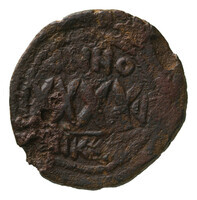 TMNK 09803
<br/>
Follis (veertig nummi) uit het Byzantijnse Rijk op naam van Phocas
<br/>
<em>Byzantijns Keizerrijk</em>
