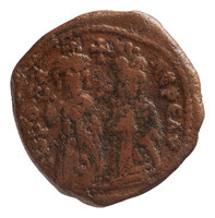TMNK 09806
<br/>
Follis (veertig nummi) uit het Byzantijnse Keizerrijk op naam van Phocas
<br/>
<em>Byzantijns Keizerrijk</em>