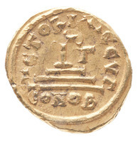 TMNK 09813
<br/>
Solidus uit het Byzantijnse Keizerrijk op naam van Heraclius, keizer (610-641) / Heraclius Constantijn III, keizer (641)
<br/>
<em>Byzantijns Keizerrijk</em>