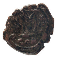TMNK 09817
<br/>
Follis uit het Byzantijnse Rijk op naam van Heraclius, keizer (610-641) / Heraclius Constantijn III, keizer (641)
<br/>
<em>Byzantijns Keizerrijk</em>