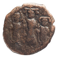 TMNK 09820
<br/>
Follis uit het Byzantijnse Rijk op naam van Heraclius, keizer (610-641) / Heraclius Constantijn III, keizer (641) / Constantijn Heracléonas, keizer (641)
<br/>
<em>Byzantijns Keizerrijk</em>