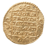 TMNK 10064
          <br/>
          Gouden dukaat uit West-Friesland
          <br/>
          <em>Republiek der Zeven Verenigde Nederlanden, Holland (West-Friesland), landschap (1573-1795)</em>