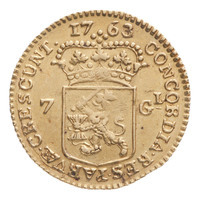 TMNK 10367
          <br/>
          Halve gouden rijder (zeven gulden) uit West-Friesland
          <br/>
          <em>Republiek der Zeven Verenigde Nederlanden, Holland (West-Friesland), landschap (1573-1795)</em>