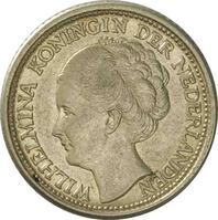 TMNK 11934
          <br/>
          Vijfentwintig cent (kwartje) uit Nederland op naam van koningin Wilhelmina (1890-1948)
          <br/>
          <em>Nederland, Koninkrijk (1830-heden)</em>