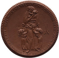 TMNK 12025
<br/>
Vijf mark uit Opper-Silezië van Böttger-steengoed
<br/>
<em>Opper-Silezië, Weimar Republiek (1919-1933)</em>