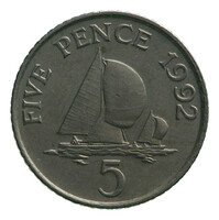 TMNK 12149
<br/>
Vijf pence uit Guernsey op naam van Elizabeth II, koningin (1952-2022)
<br/>
<em>Guernsey</em>