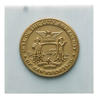 TMNK 12771
<br/>
Zegel van San Francisco als papiergewicht
<br/>
<em>Verenigde Staten van Amerika, Republiek (1788-heden)</em>