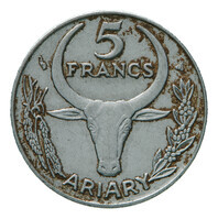 TMNK 15137
<br/>
Vijf franc; ariary uit Madagascar
<br/>
<em>Madagascar, Republiek (1992-2010)</em>