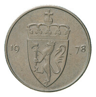 TMNK 15219
          <br/>
          Vijftig ore uit Noorwegen op naam van Olaf V, koning van Noorwegen (1957-1991)
          <br/>
          <em>Noorwegen, Koninkrijk</em>