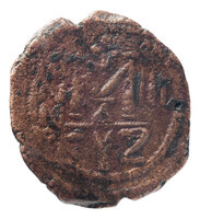 TMNK 16769
<br/>
Follis (veertig nummi) uit het Byzantijnse Rijk op naam van Mauritius Tiberius (582-602)
<br/>
<em>Byzantijns Keizerrijk</em>