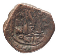 TMNK 16776
<br/>
Follis uit het Byzantijnse Rijk op naam van Heraclius, keizer (610-641) / Heraclius Constantijn III, keizer (641)
<br/>
<em>Byzantijns Keizerrijk</em>